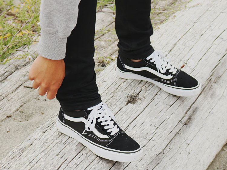 The Internet Is Fascinated With Vans Sneakers Always Landing Right Side ...