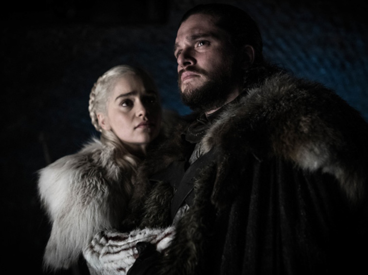 Emilia Clarke Is Defending Daenerys' Reaction To Hearing Jon Snow's ...