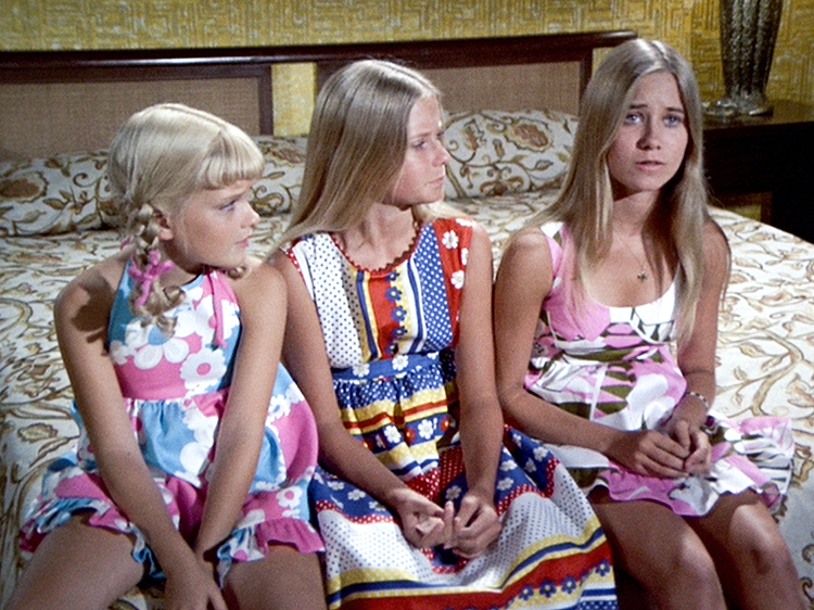 marcia-from-the-brady-bunch-has-gone-after-anti-vaxxers-and-it-s-glorious