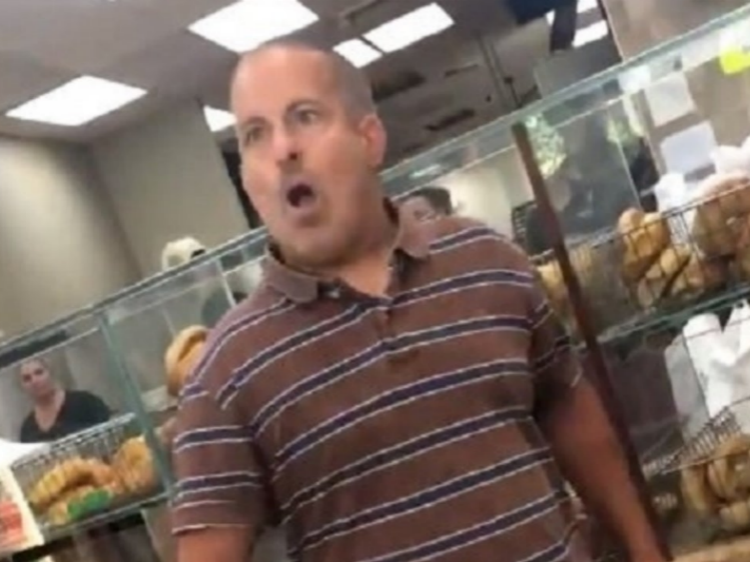 The Bagel Guy Is Soliciting Fights IRL, And His 15 Minutes Can't End