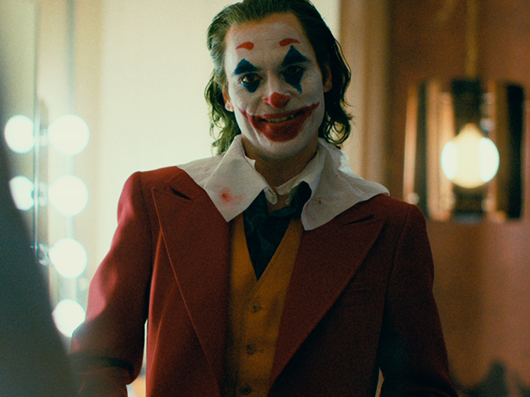 It Looks Like The Joker Trailer Is Teasing A New Batman Origin Story